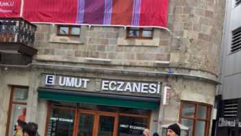 Umut Eczanesi