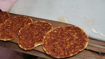 Urfalı Lezzet Pide ve Lahmacun