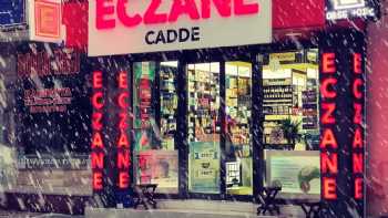 CADDE ECZANESİ