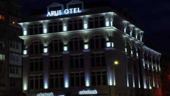 Arus Otel