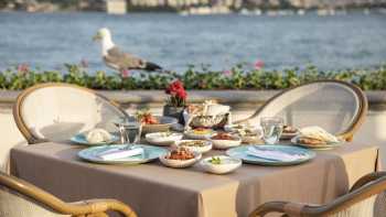 Four Seasons Hotel Istanbul At The Bosphorus