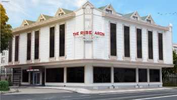 The Rise Aron Business Hotel