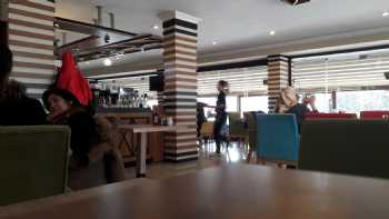 Pizza Hause Caffee Corner