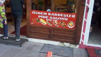 Özlem Kardeşler Pide Salonu