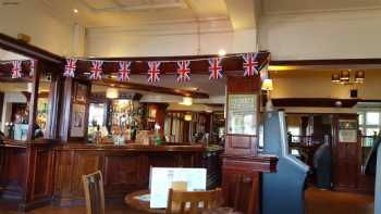 The Grapes - Pub & Carvery