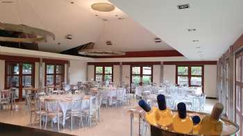 The Willow Cafe Bar, Restaurant and Function Venue