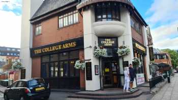 The College Arms - JD Wetherspoon