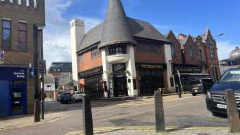 The College Arms - JD Wetherspoon