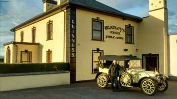 Bradley's Corner Public House