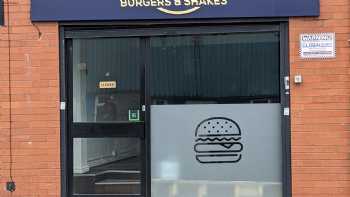 B's Burgers And Shakes 