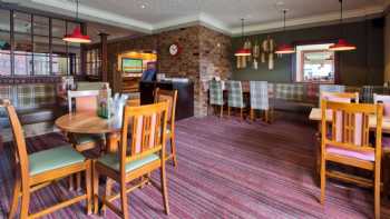 Pirnhall Inn Brewers Fayre 