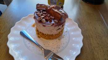 McMoo's Ice Cream Parlour, Desserts & Cafe 