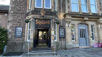 The Square Bar & Kitchen 