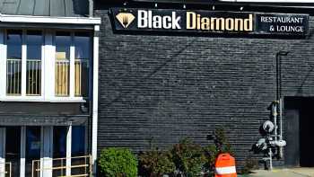 Black Diamond Restaurant and Lounge 