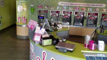 Menchie's Frozen Yogurt 