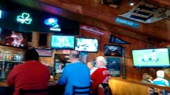 Cloverleaf Sports Bar & Grill 