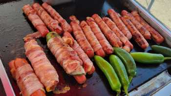 Porky's Hot Dogs 