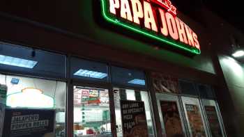 Papa Johns Pizza 