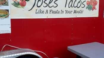 Jose's Tacos 