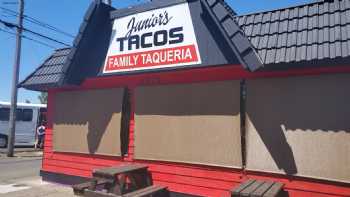 Junior's Tacos 