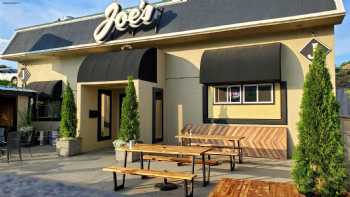 Joes Sports Bar & Grill