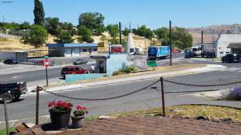 Teepee Drive-In