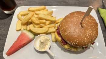 HAUS 4 handmade fresh food Burger-Restaurant