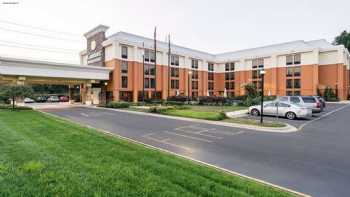 Comfort Inn & Suites Newark - Wilmington