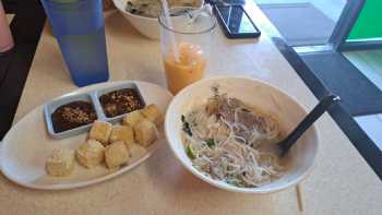 Pho Tai