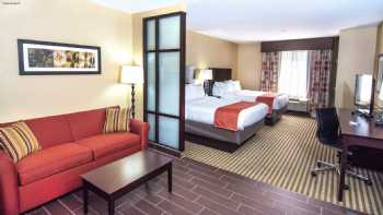 Holiday Inn Express & Suites Elkton - University Area, an IHG Hotel