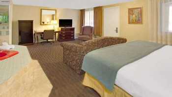 Days Inn by Wyndham Silver Spring