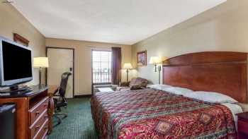 Days Inn by Wyndham Camp Springs/Andrews AFB DC Area