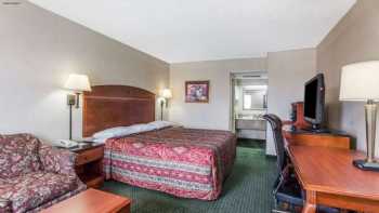 Days Inn by Wyndham Camp Springs/Andrews AFB DC Area