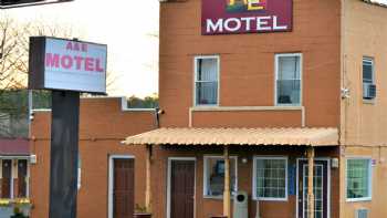 A & E Motel