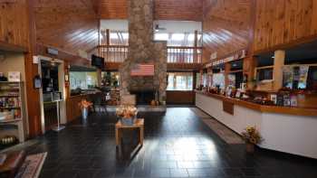 Fireside Inn & Suites at Lake Winnipesaukee