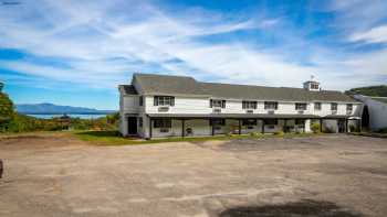 Gunstock Inn & Suites