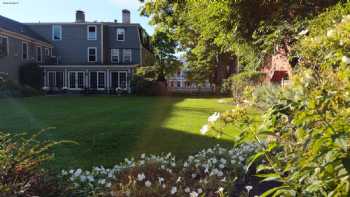 The Hancock Inn & Fox Tavern