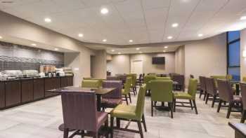 La Quinta Inn & Suites by Wyndham Boston-Andover