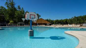 Yogi Bear's Jellystone Park Camp-Resort: Lakes Region in Milton, NH