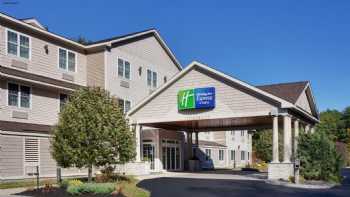 Holiday Inn Express & Suites Hampton South-Seabrook, an IHG Hotel