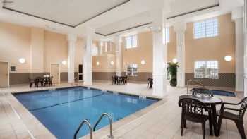 Country Inn & Suites by Radisson, Manchester Airport, NH