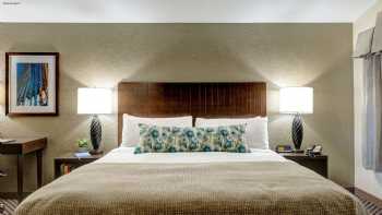 The Garrison Hotel & Suites Dover-Durham, Ascend Hotel Collection