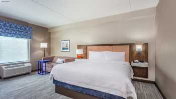 Hampton Inn & Suites Kittery