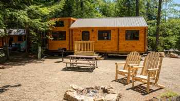 Yogi Bear's Jellystone Park Camp-Resort: Lakes Region in Milton, NH