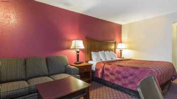 Econo Lodge Inn & Suites Joplin