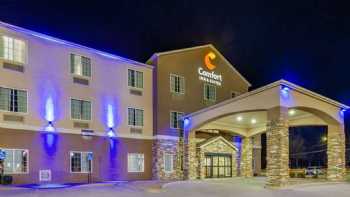 Comfort Inn & Suites near Bethel College