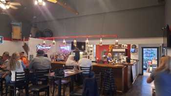 Hotrods Cafe & Bar