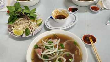 Pho Hoang Yen