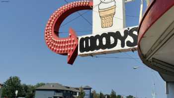 Woody's Drive-In