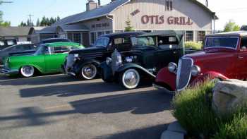 The Otis Grill, Marandos